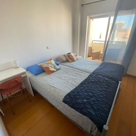 Wakeup Triplex House Hostel Distrikt Faro