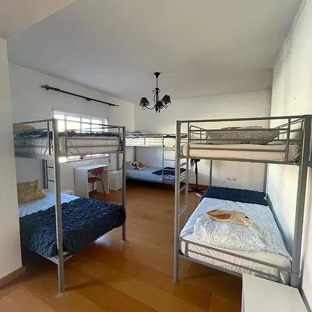 Wakeup Triplex House Hostal