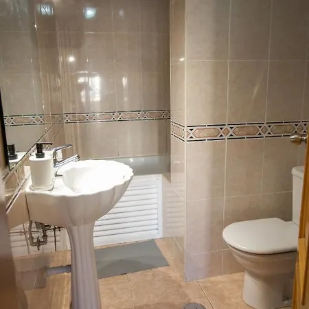 Hostel Wakeup Triplex House *