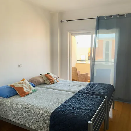Wakeup Triplex House Albergue